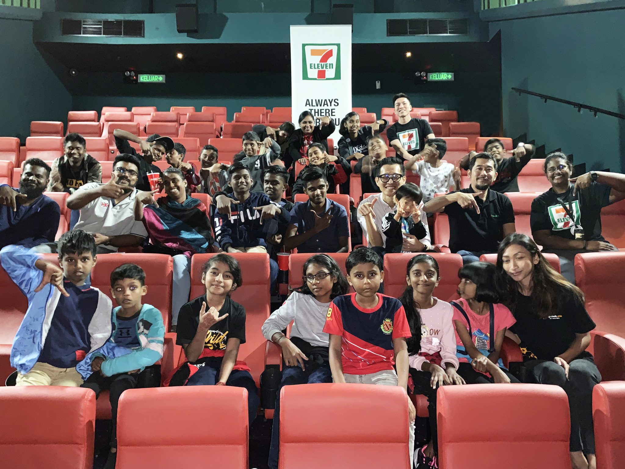 A ‘Frozen’ Good Time with 7-Eleven Malaysia | Mini Me Insights